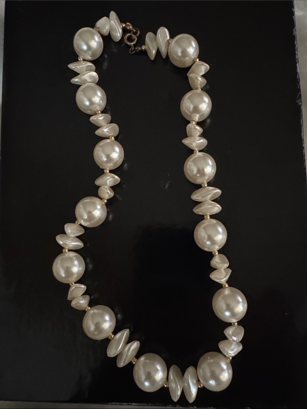 Classic Pearl Bead Necklace - White Pearlescent Statement